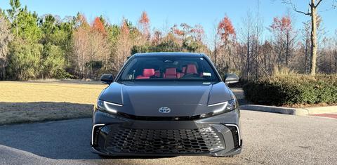 Toyota Camry Hybrid 2025