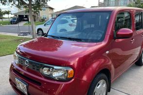 Nissan Cube car