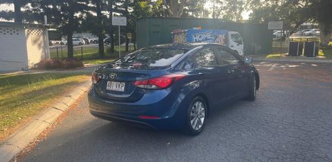 Hyundai ELANTRA 2014
