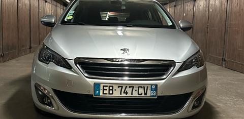 Peugeot 308 2016
