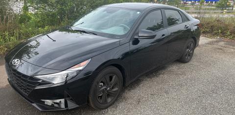 Hyundai Elantra 2022