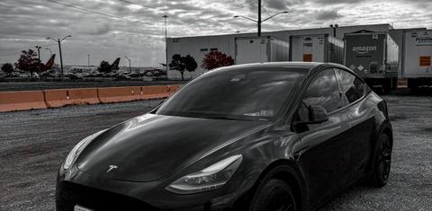 Tesla Model Y 2023