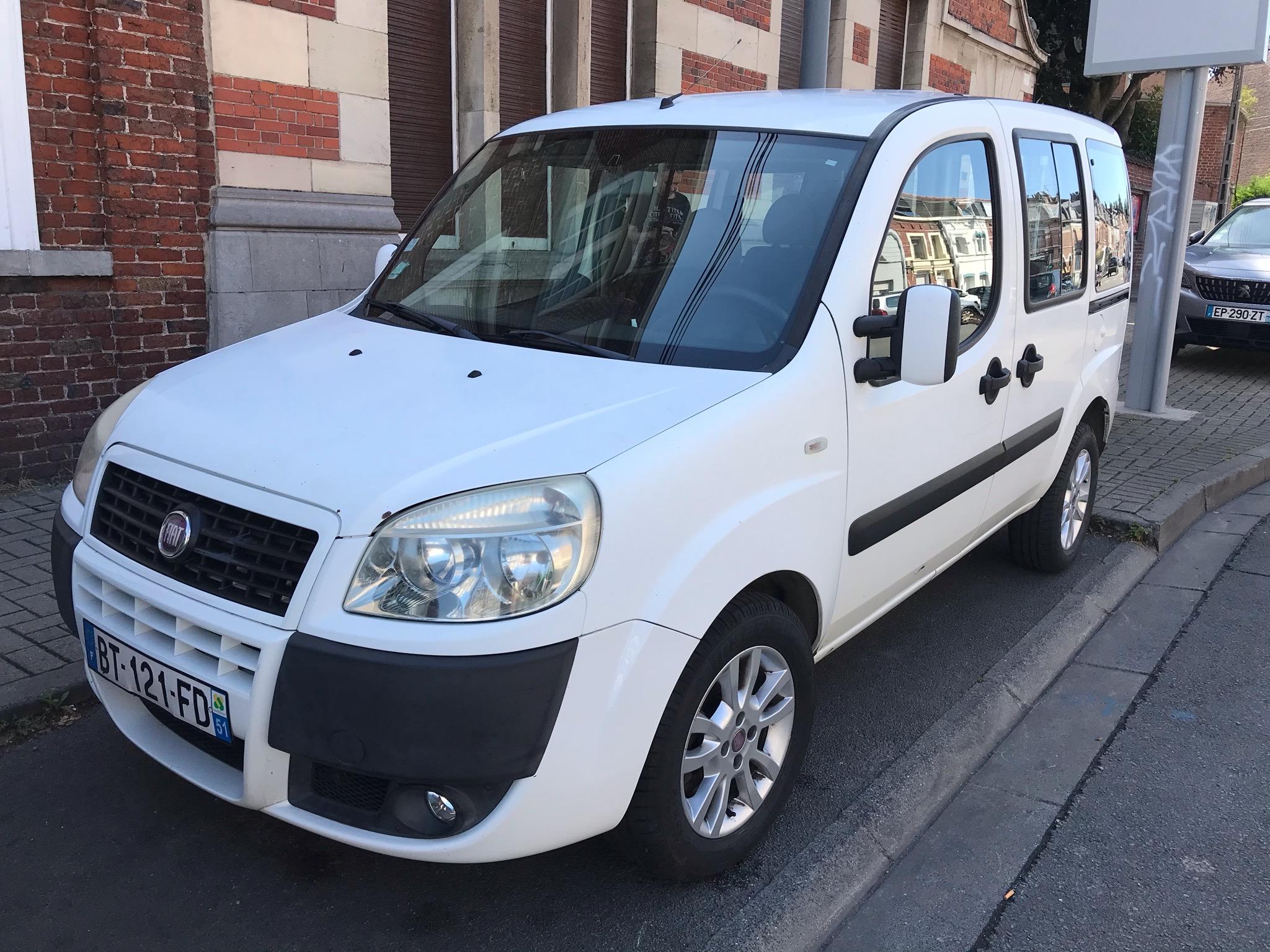 FIAT DOBLÒ 2008 rental in Lille, HAUTS-DE-FRANCE by Amar I. | Turo