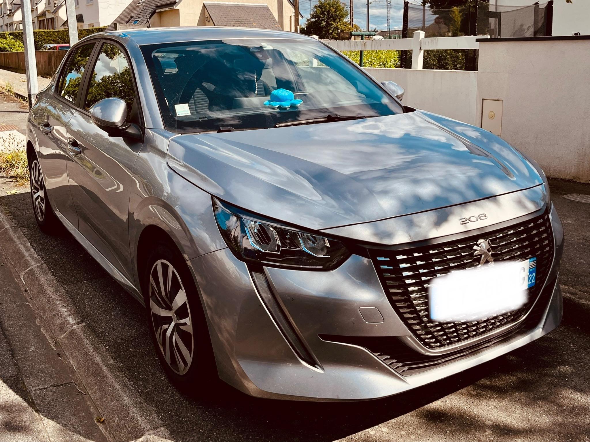 Peugeot 208 2020 à Saint-Brieuc