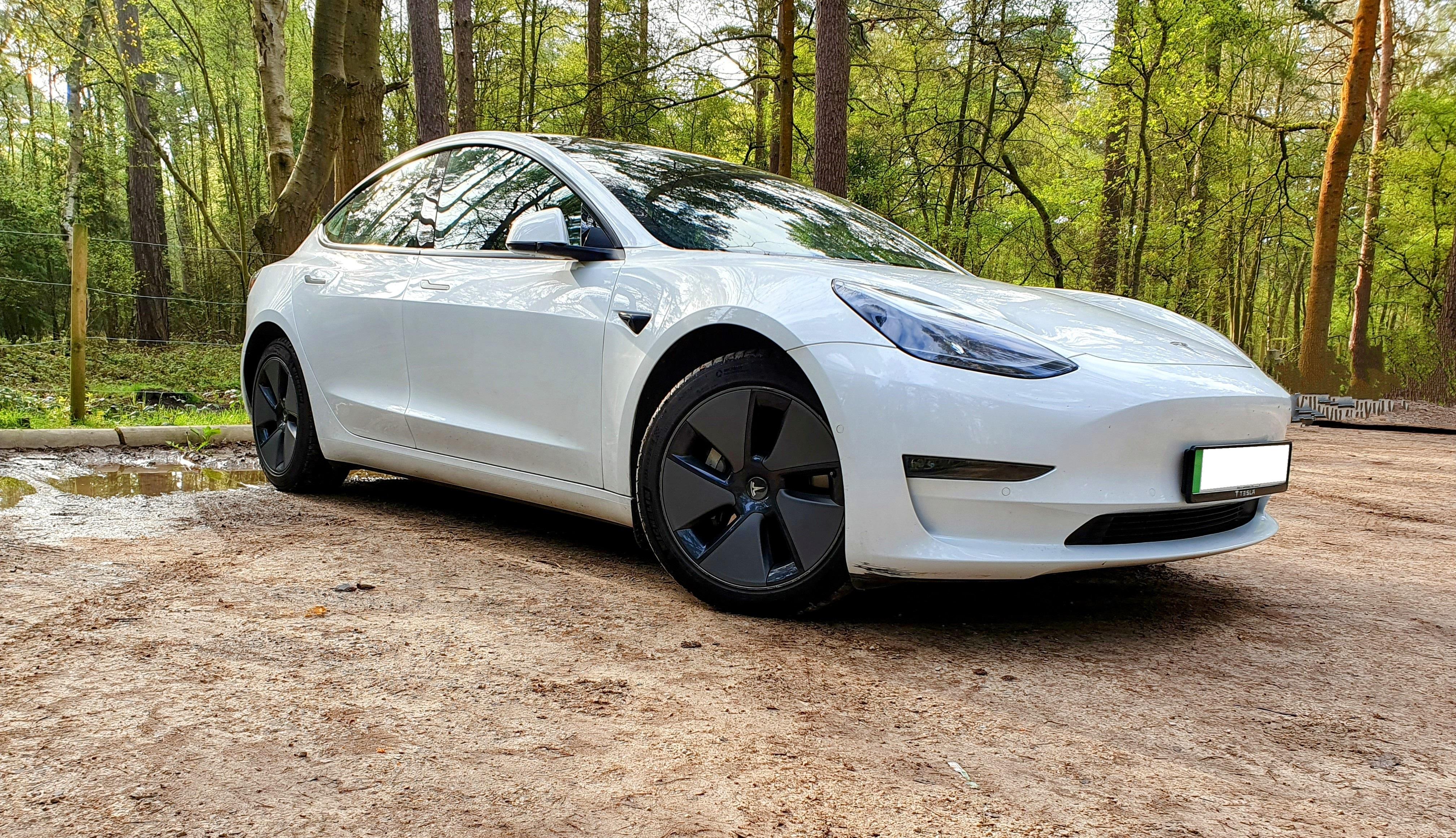 Tesla Model 3 2021 in Hounslow