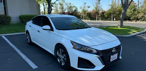 Nissan Altima 2023