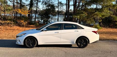 Hyundai Elantra 2021