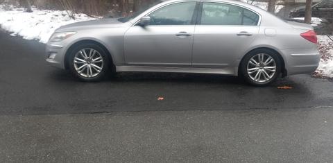 Hyundai Genesis 2012