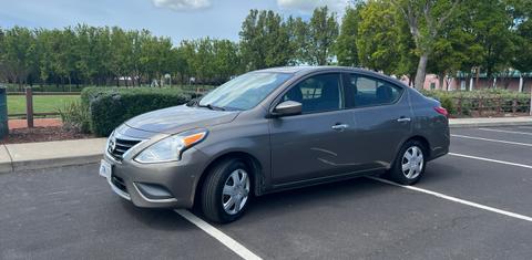 Nissan Versa 2015