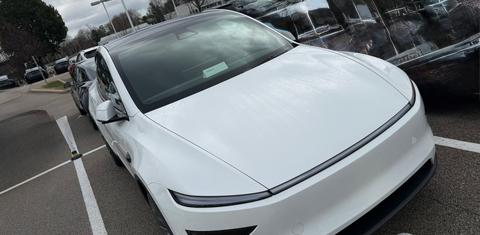 Tesla Model Y 2026