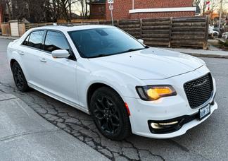 Chrysler 300 car