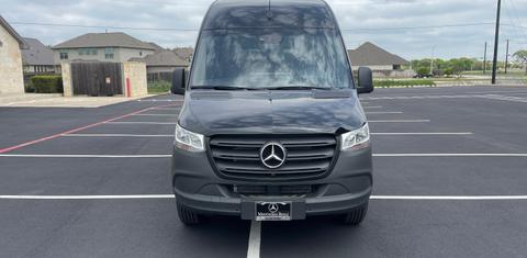 Mercedes-Benz Sprinter 2024