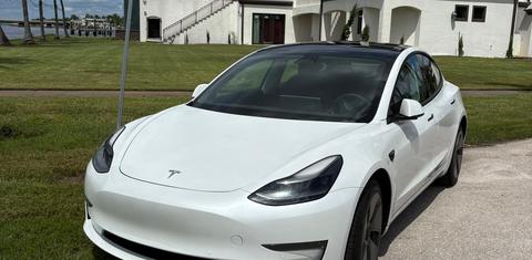 Tesla Model 3 2022