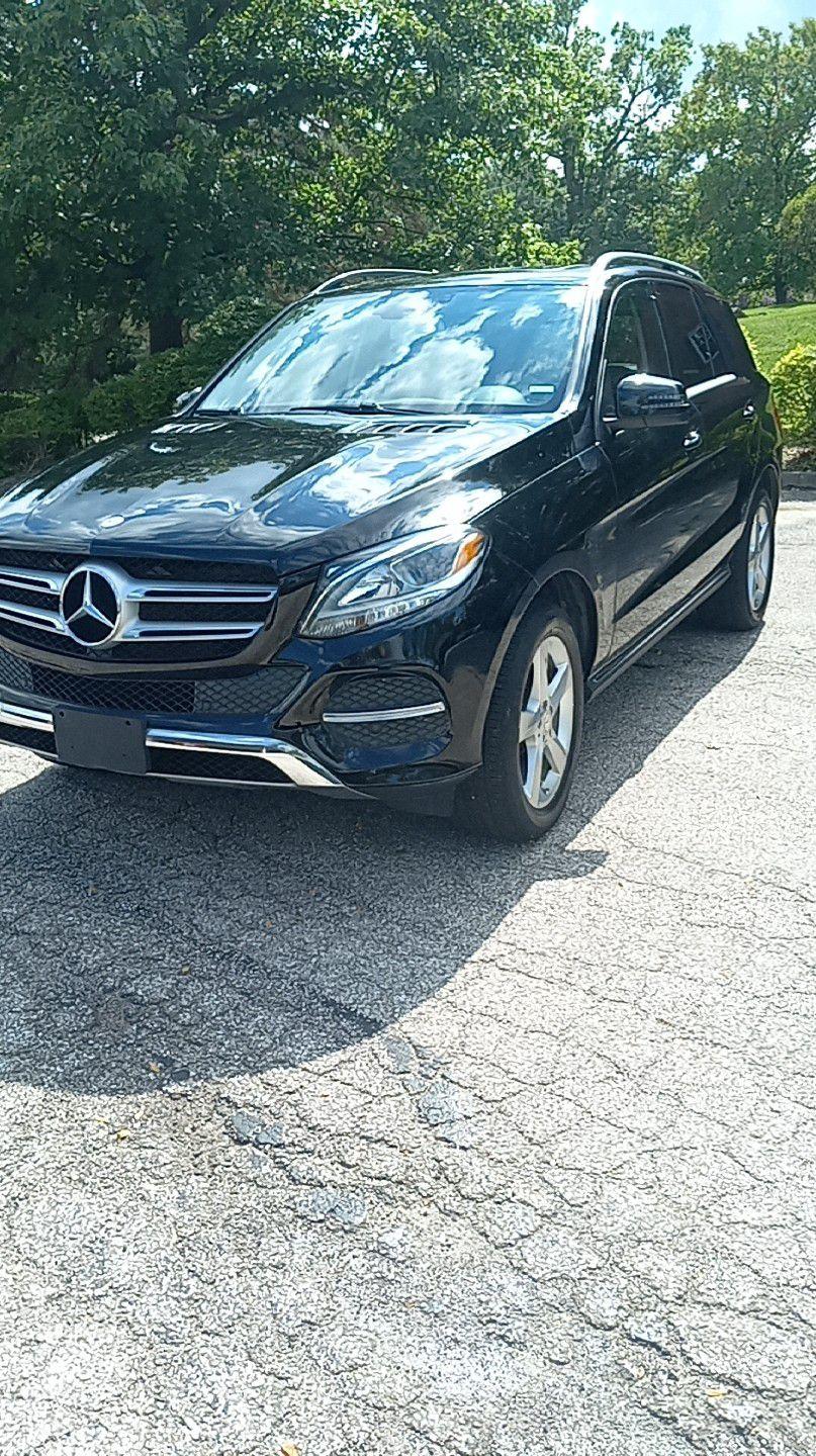 Mercedes-Benz GLE-Class 2016 in 