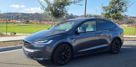 Tesla Model X 2022