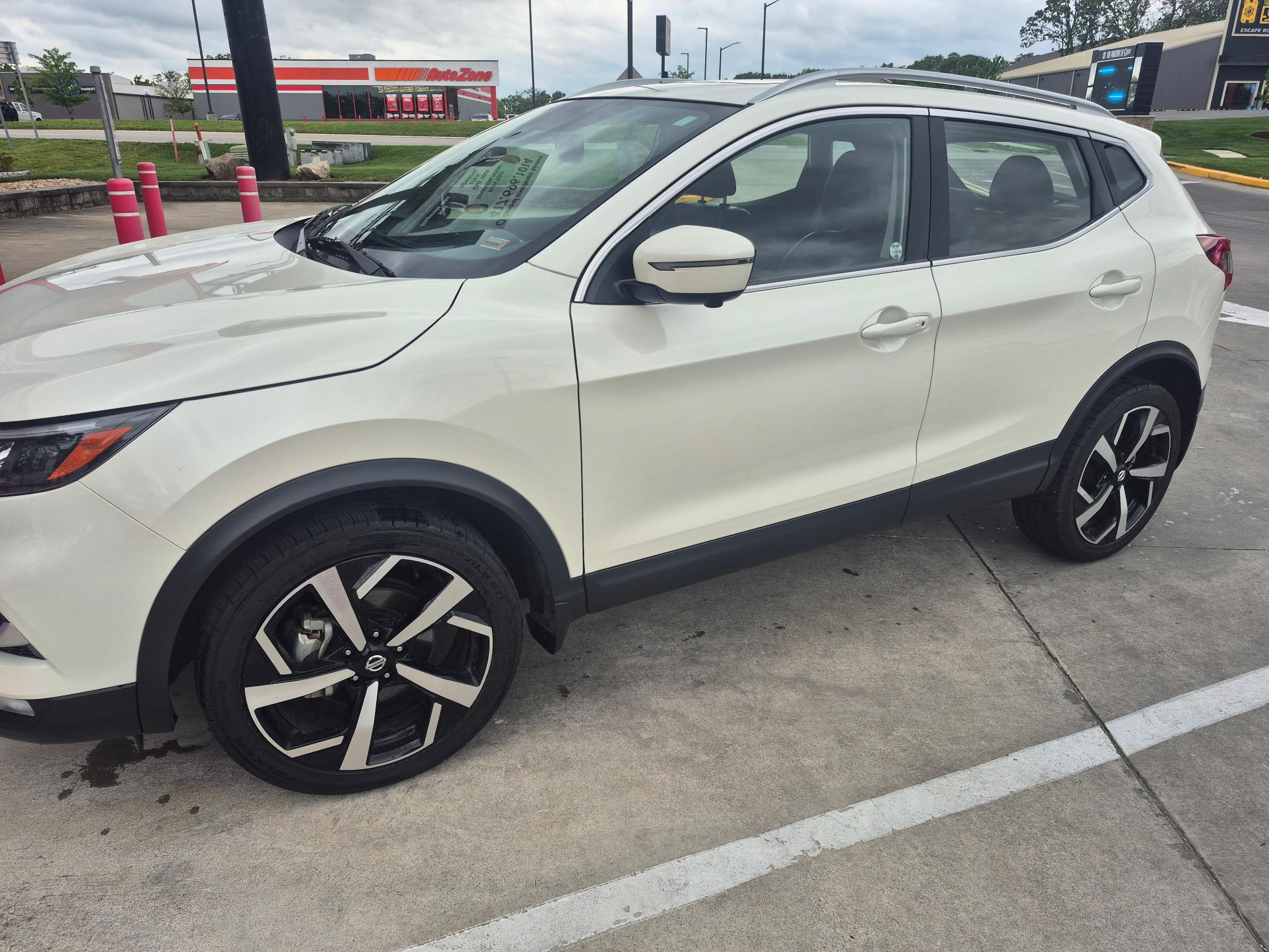 Nissan Rogue Sport 2021 in Hollister, MO