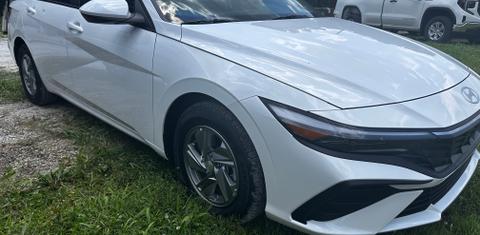 Hyundai Elantra 2025