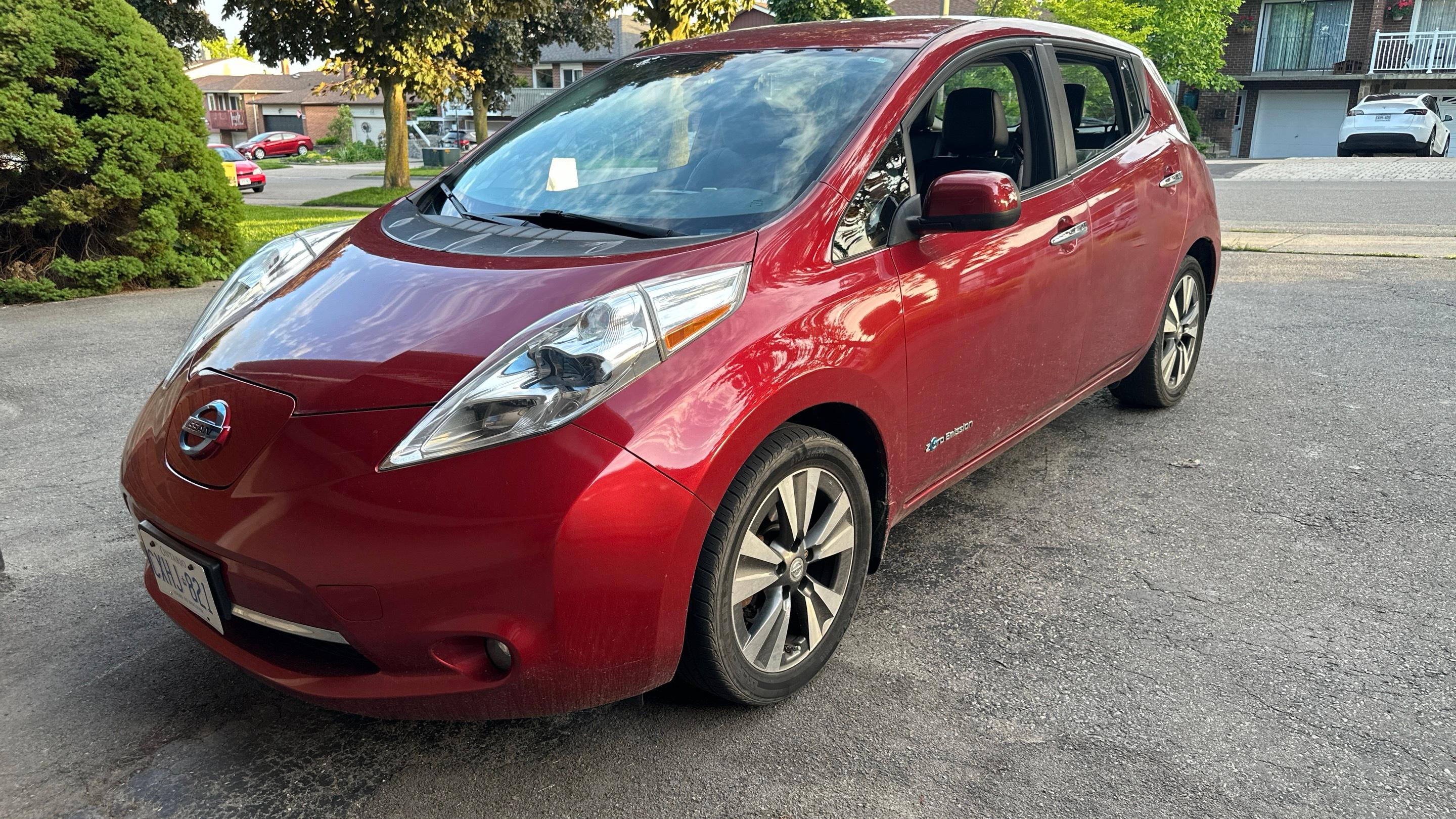 Nissan LEAF 2015 à 