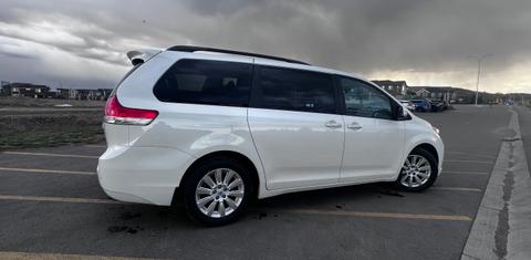 Toyota Sienna 2014
