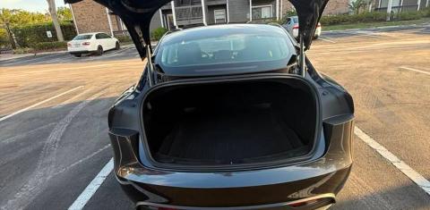 Tesla Model 3 2025