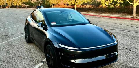 Tesla Model Y 2026