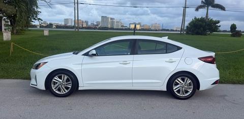 Hyundai Elantra 2019