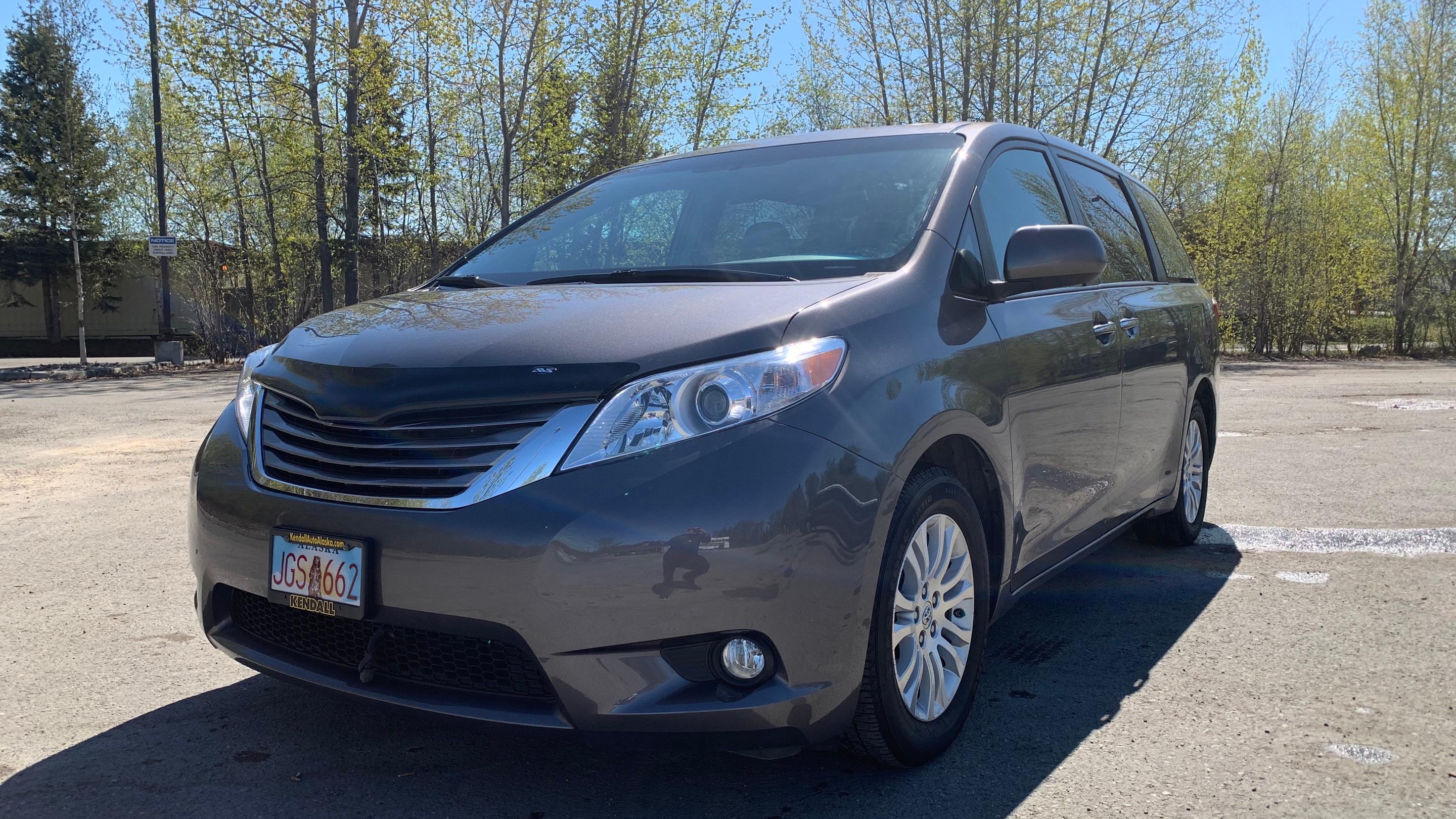 Toyota Sienna 2017 in Anchorage, AK