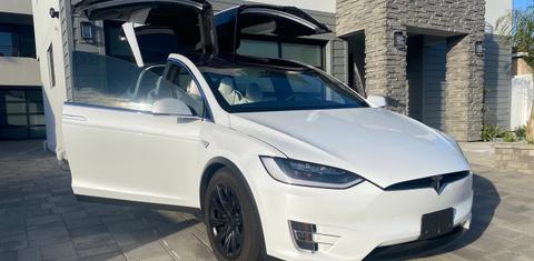 Tesla Model X 2016