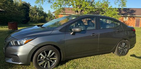 Nissan Versa 2021