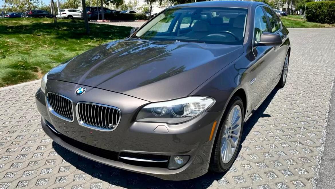 BMW 5 Series 2012 in 