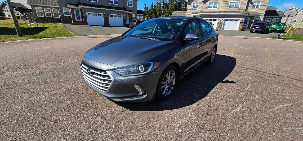 Hyundai Elantra 2017 à 