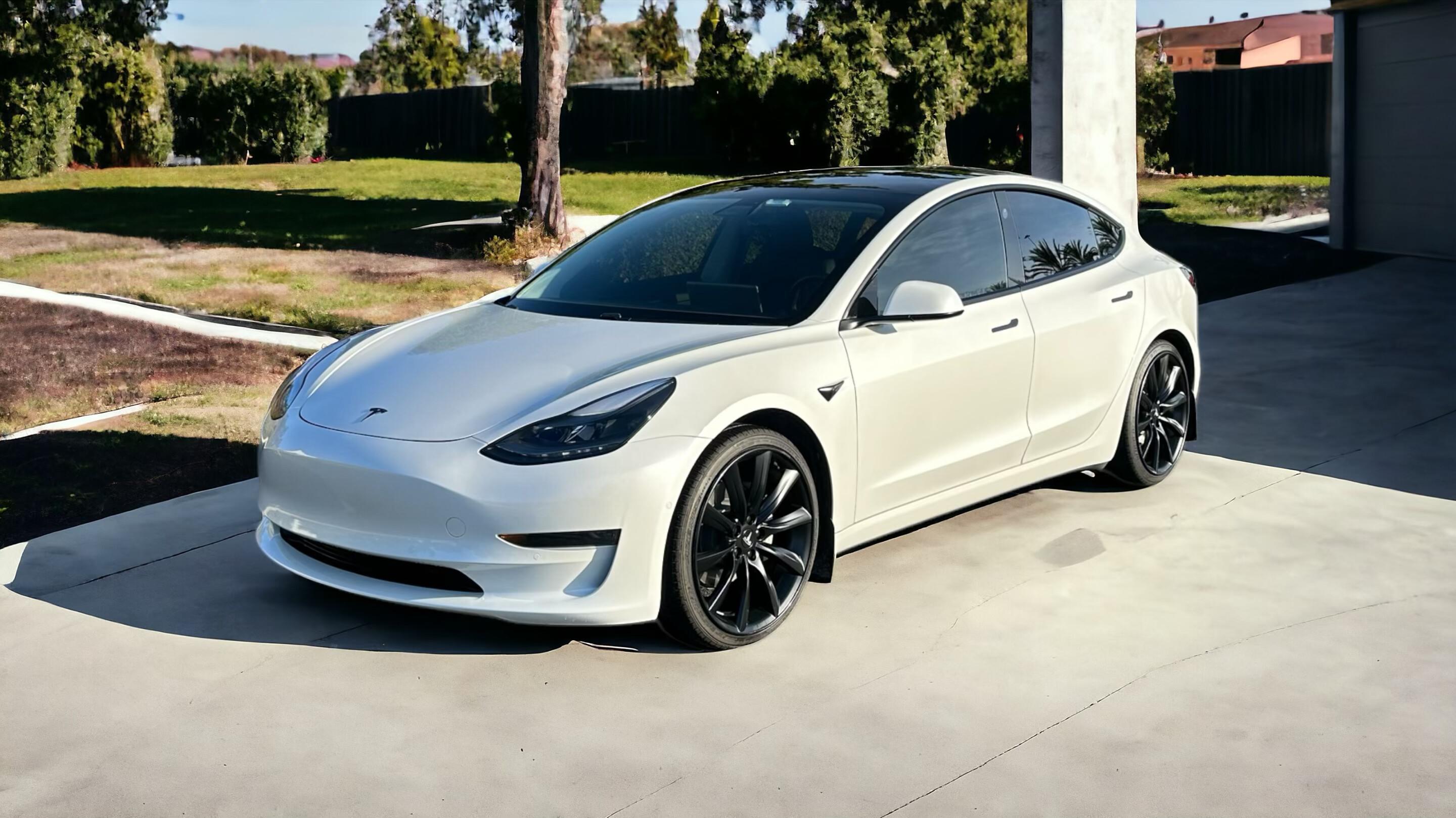 Tesla Model 3 2021 in 