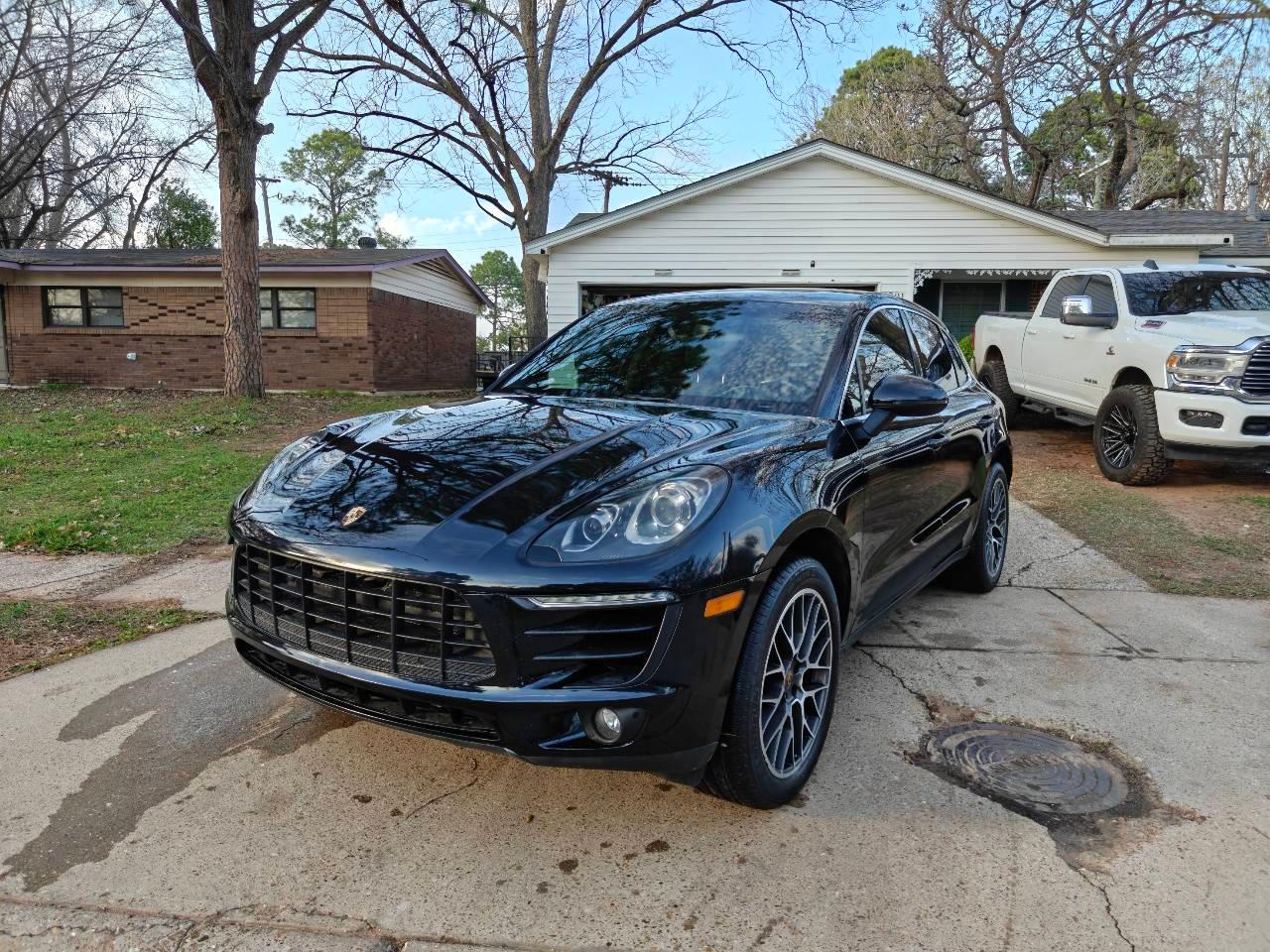 Porsche Macan 2015 in Bossier City, LA