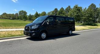 Ford Transit 2023 — Options de location de fourgonnettes à Denver, CO