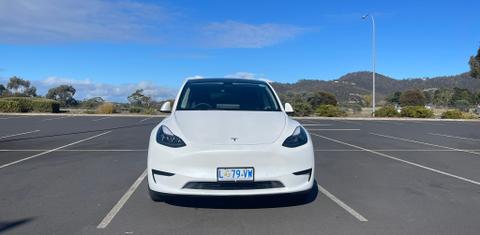 Tesla MODEL Y 2024