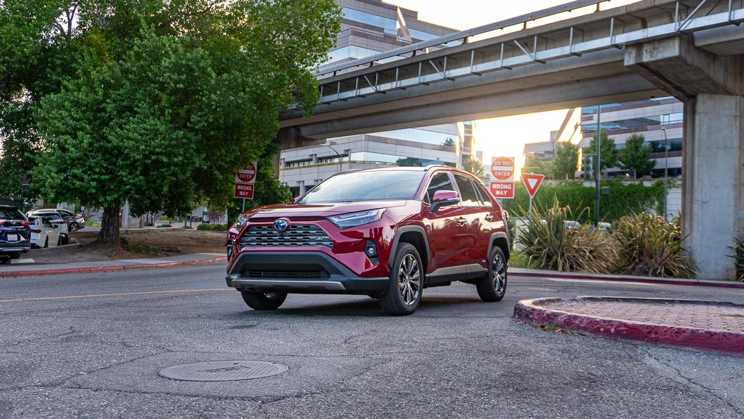 Toyota RAV4 Hybrid 2024 in Plano, TX