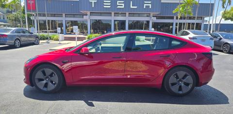 Tesla Model 3 2022