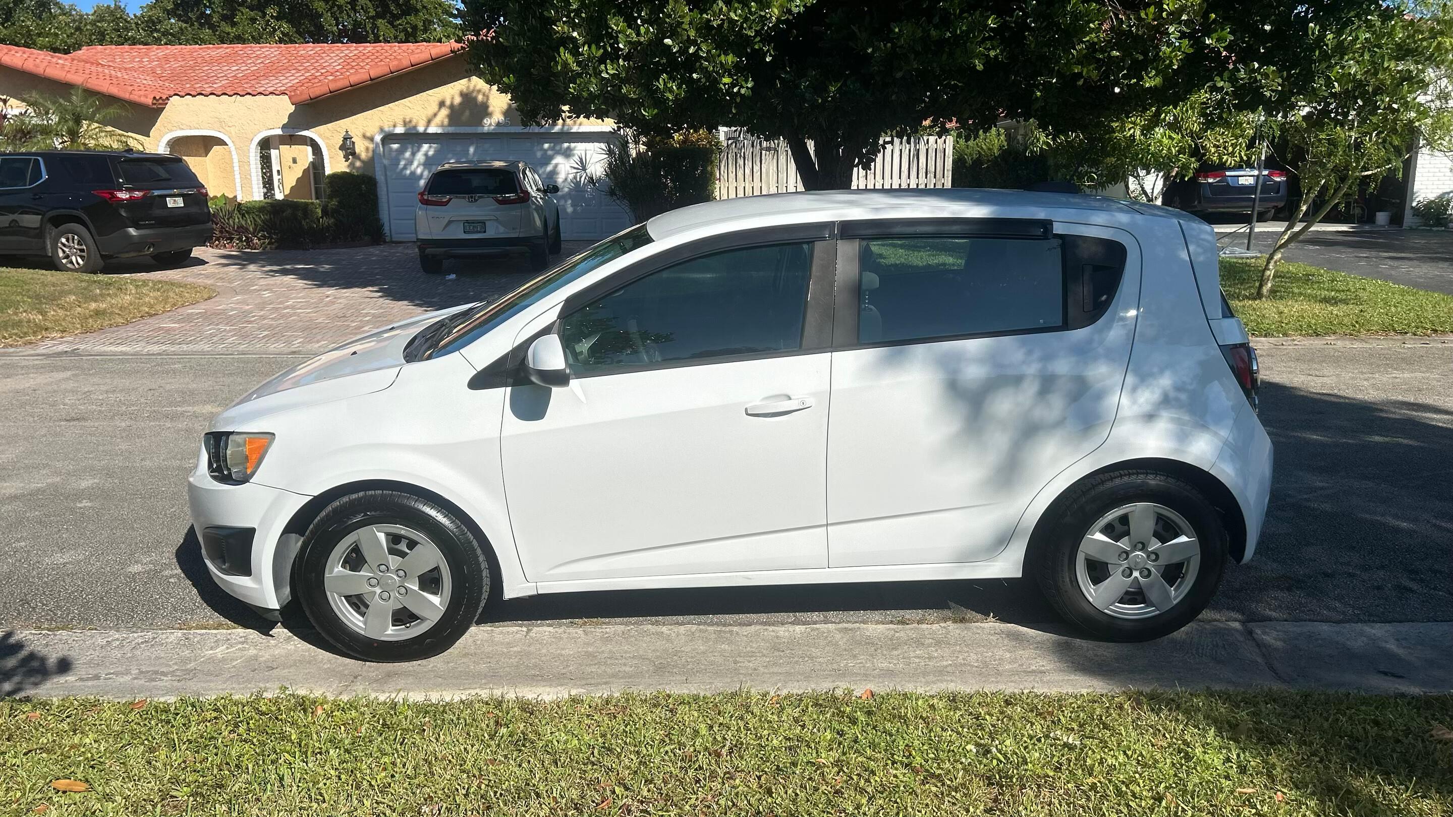 Chevrolet Sonic 2015 in 
