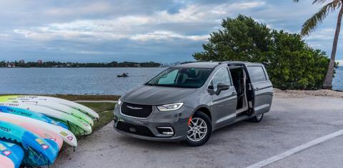 Chrysler Pacifica 2022