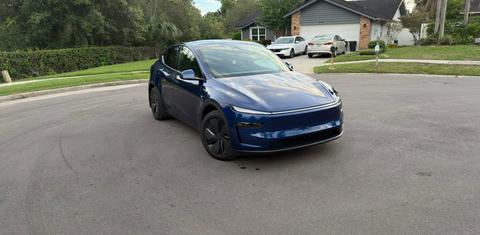 Tesla Model Y 2026