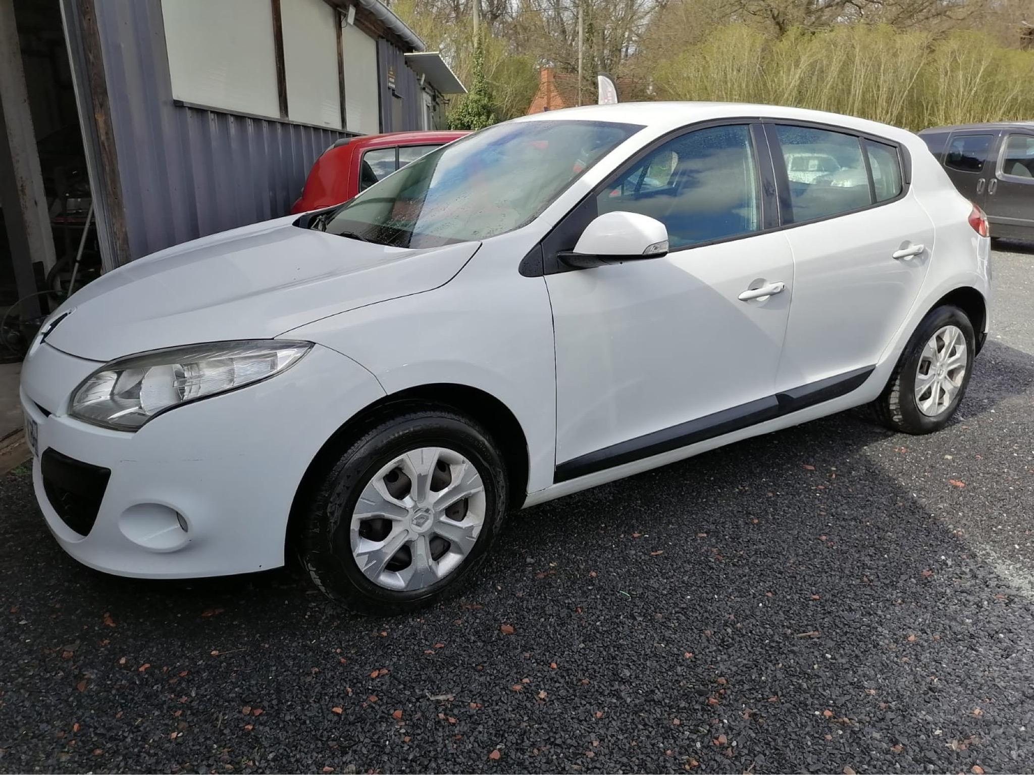 Renault MEGANE III 2009 à Bouguenais
