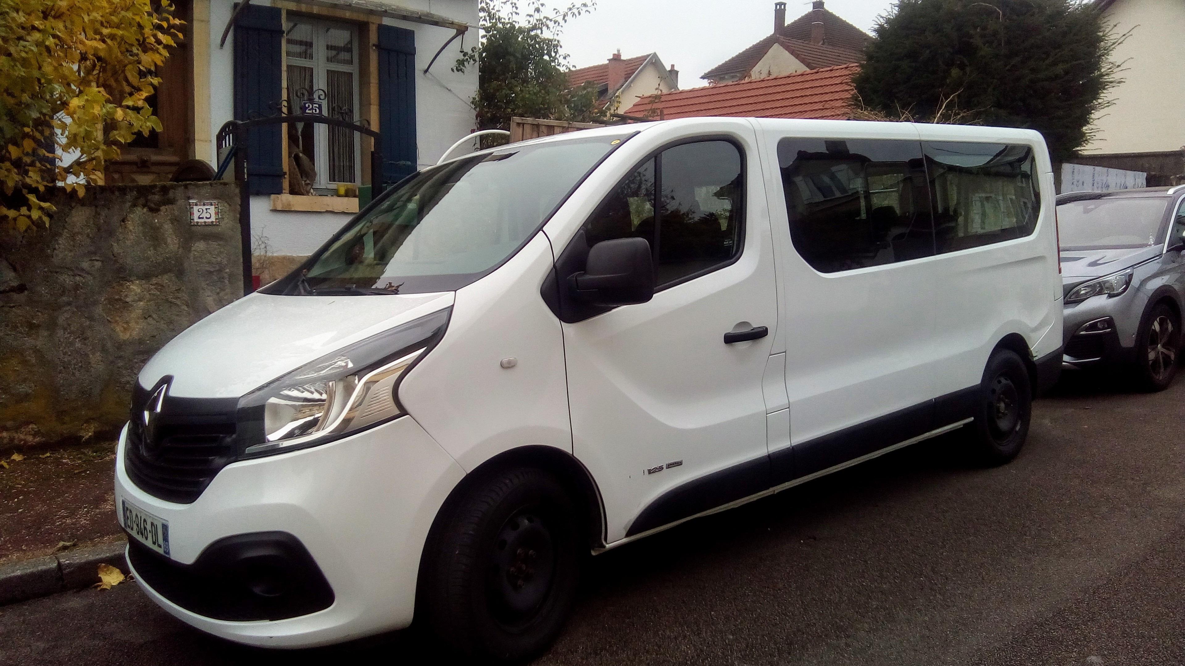 Renault TRAFIC III 2016 à Dijon