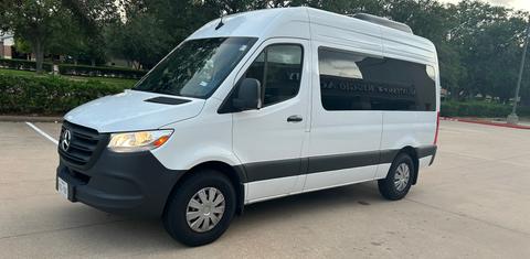Mercedes-Benz Sprinter 2025