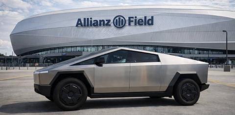 Tesla Cybertruck 2025