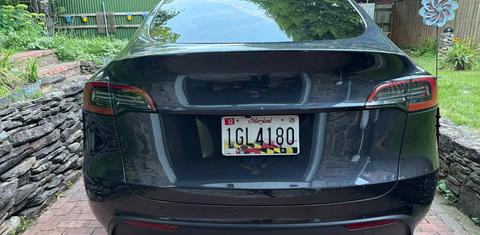 Tesla Model Y 2025