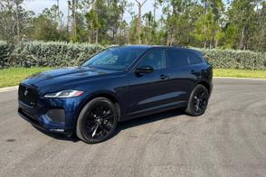 Jaguar F-Pace car