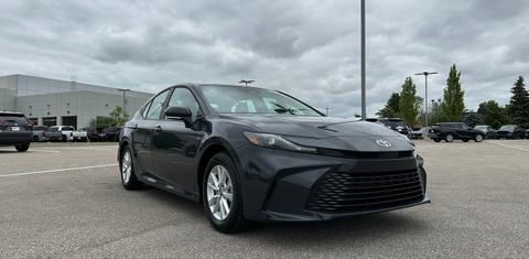 Toyota Camry Hybrid 2025