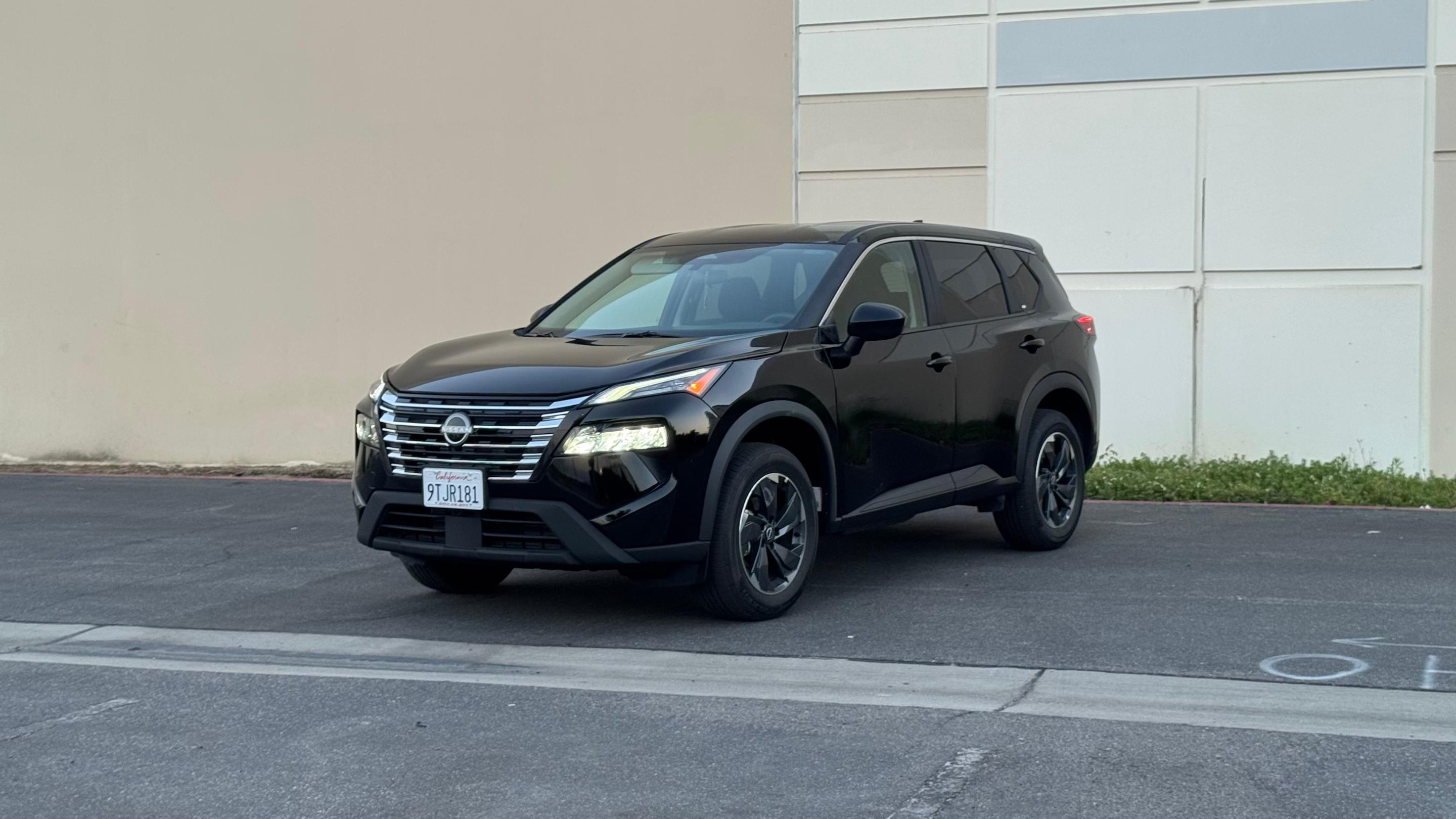 Nissan Rogue 2025 in Hesperia, CA