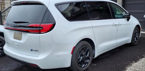 Chrysler Pacifica 2023