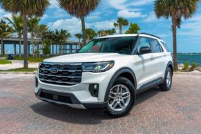 Ford Explorer 2026 in Hialeah